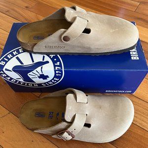 Birkenstock Tan Mules